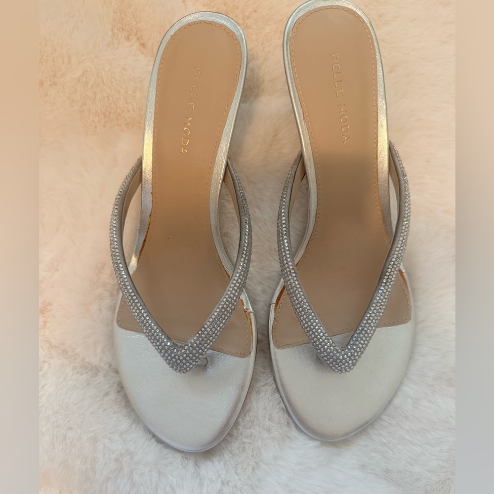 Pelle Moda Metallic Silver Sandals